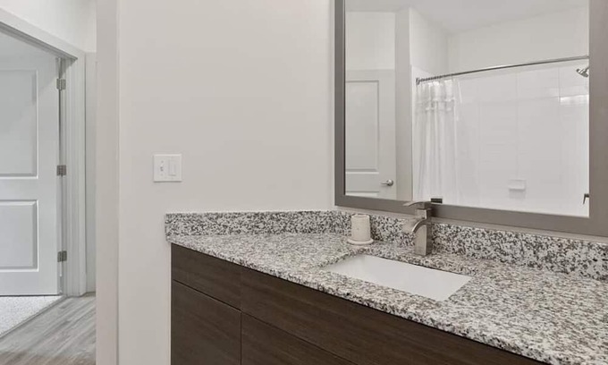 Short Pump Apartment | Landing at Avia - 1 Bedroom in Ridge