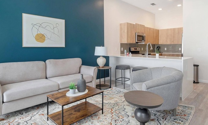 Florida Center Apartment | Landing at Deseo Grande - 1 Bedroom in Southwes.