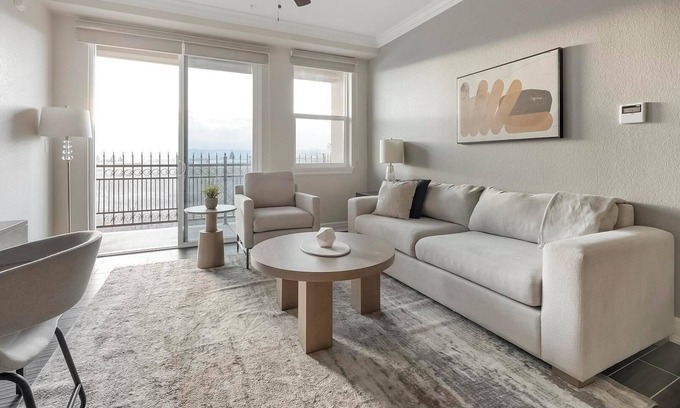 Loveland Apartment | Landing at Johnstown Plaza - 2 Bedrooms in John.