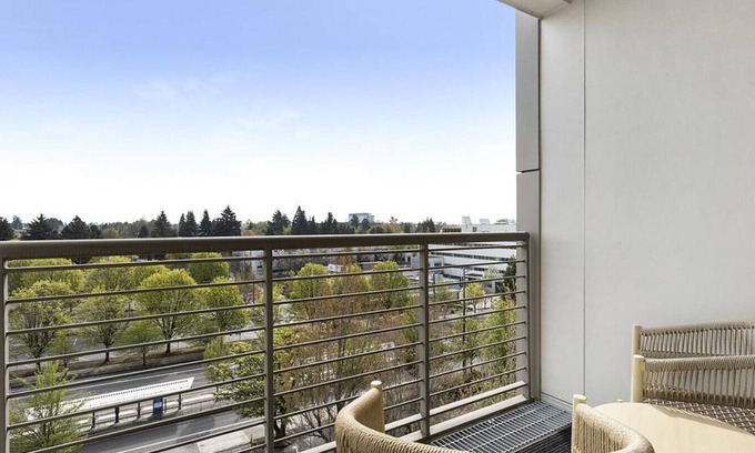 Overlook Apartment | Landing at Overlook Park - 1 Bedroom in Overlook
