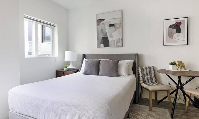 Pearl District Apartment | Landing at Pearl Studios - Studio in Northwest .