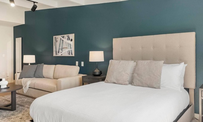 Northeast Raleigh Apartment | Landing at The Harrison - Studio in Northeast R.