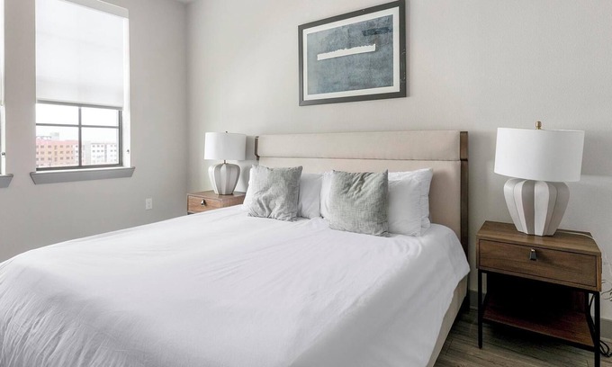 Washington Ave./ Memorial Park Apartment | Landing | Chic 1BD, Rooftop Lounge, Pool