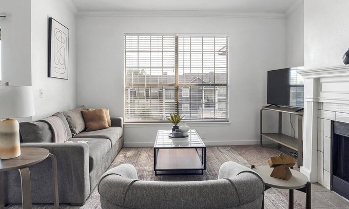 McNeil Apartment | Landing | Spectacular 1BD, Gym, Pool
