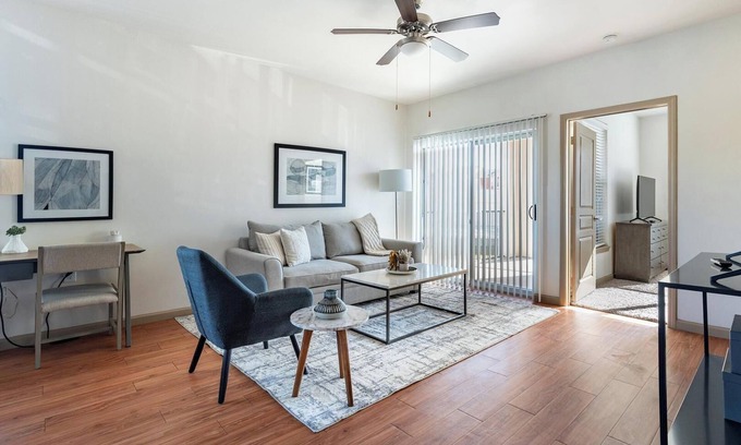 Fort Worth Apartment | Landing | Stylish 1BD, Gym, Pool