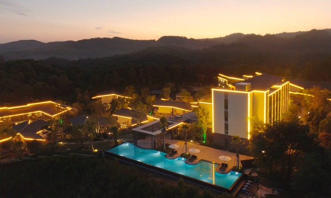 Changjiang County Hotel | Landison Resort Jingdezhen