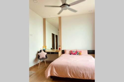 Kampung Bukit Dukong Apartment | Landmark Residence 1, Pool View, Free WiFi, TV-box, Free Parking, Near Kajang, Mahkota Cheras, C180, MRT