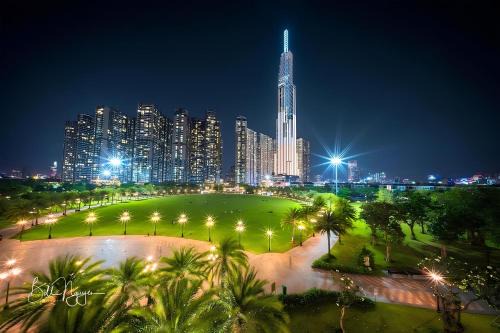 District 10 Apartment | Landmark Vinhomes Emerald City