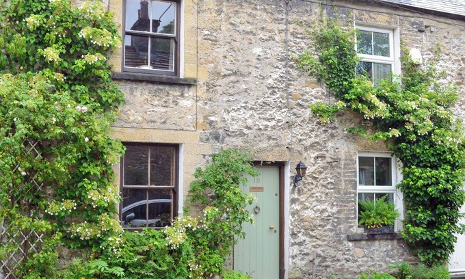 Langcliffe Cottage | Langcliffe Lock Cottage