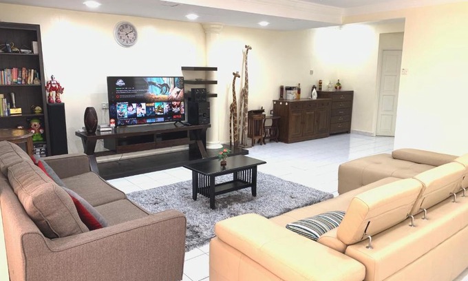 Kampung Bakau House | Langkawi Cozy Holiday Home at Taman Seri Aman by Zervin