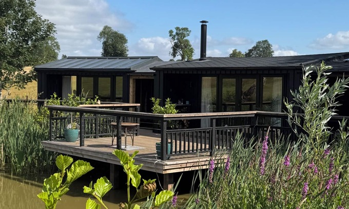 Derby Cabin | Langley Meadows Luxury Cabins