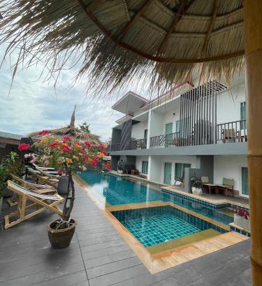 Saladan Hotel | Lanta Corsica Hotel