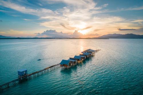 Sabah Bed & Breakfast | Larapan Water Village 仙本那乐乐棒水屋