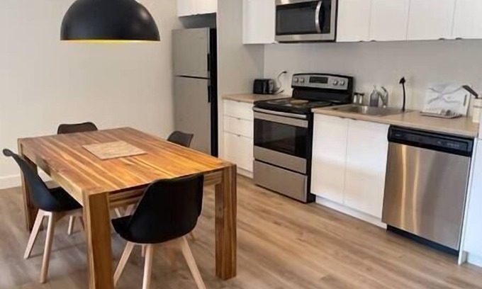 Cite-Universitaire Apartment | Large 2 bedrooms apartment
