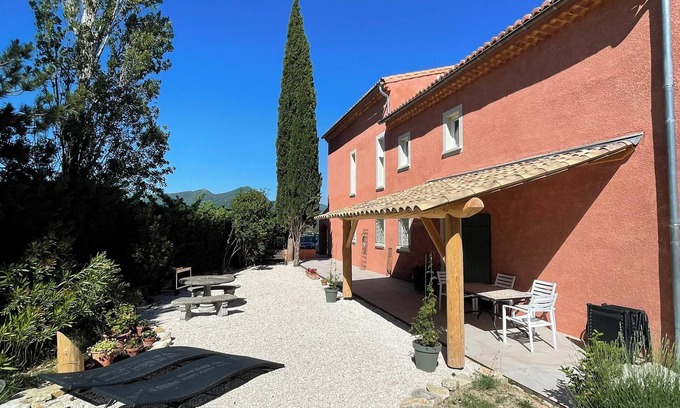Mirabel-aux-Baronnies Apartment | Large apartment for 4 people in a house with swimming pool
