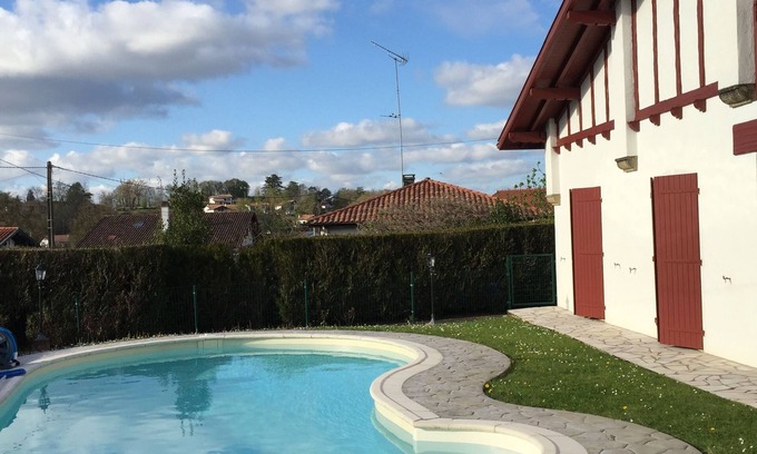 Briscous House | Large Basque house 10min from Bayonne!