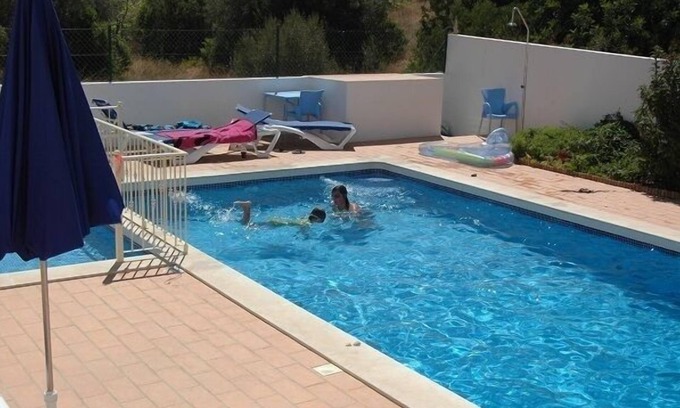 Guia Apartment | Large Beautiful 3 Bedroom Apartment with Garden/Pool