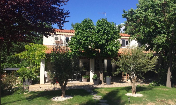 Alco Villa | Large & beautiful villa on large landscaped fenced garden, large secure pool.