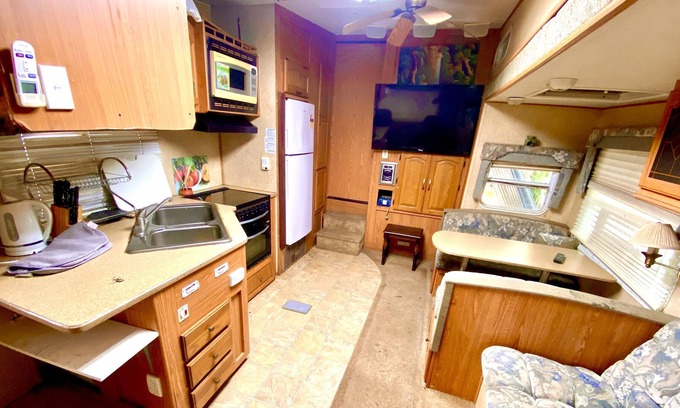 Katherine South House | Large Caraven