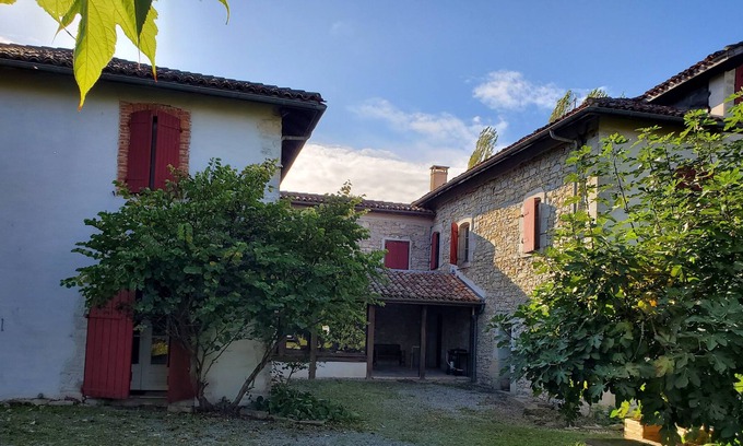 Bidache House | Large charming home 40 minutes from the beaches and mountains