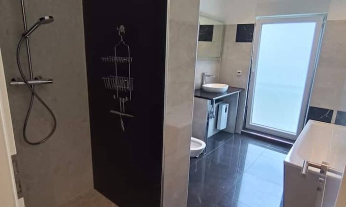 Buer Apartment | Large comfort bungalow incl. car charger