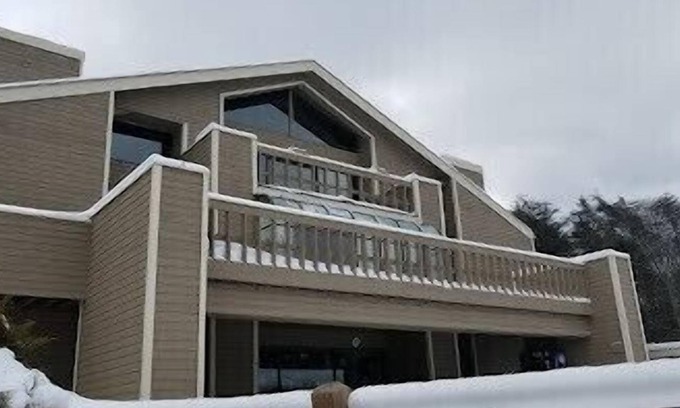 Hawley Condo | Large condo in the Poconos.