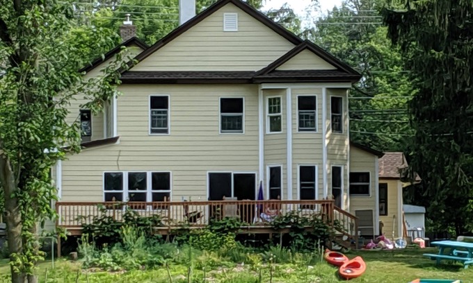 Town of Hastings House | Large docks, place for memories as one of a kind. Relax, play, swim, fish