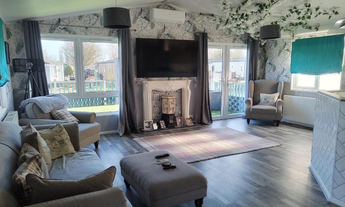 Great Houghton Other | Large double sized lodge furry friends stay free