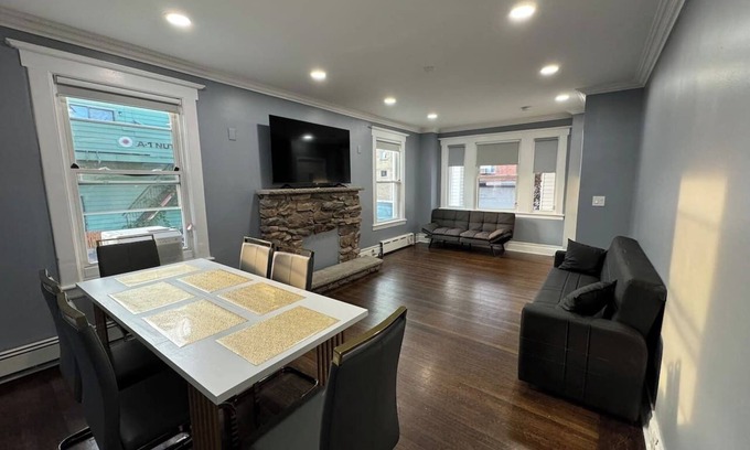 Passaic House | Large family home - Near NYC!