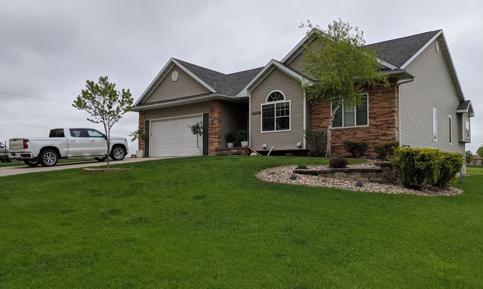 Wahpeton House | Large Family Home