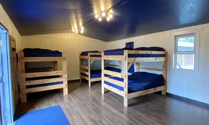 Port Matilda Cabin | Large Family Suite - Sleep 6 plus