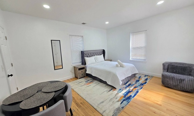 Bound Brook House | Large Group-Friends Family Business-5bedroom 3bath Bound Brook NJ/NYC