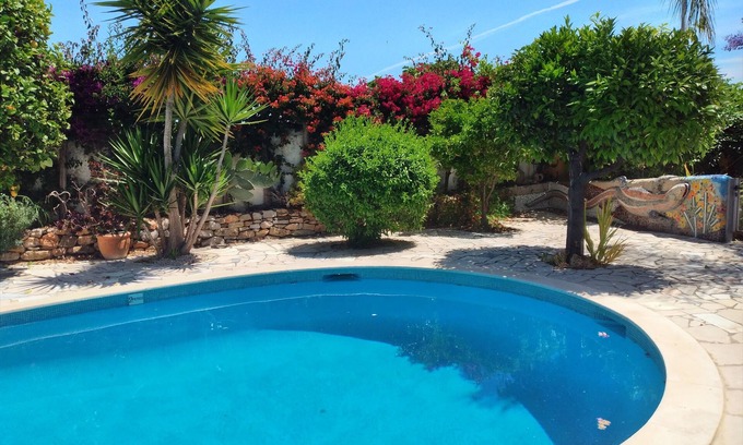 Tavira House | Large house, private pool, mature garden & parking, central Tavira