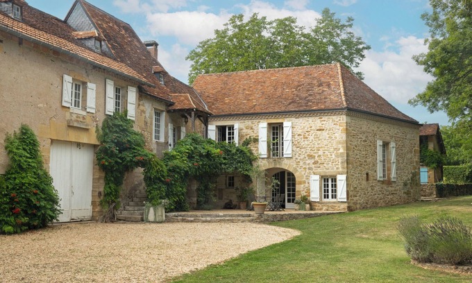 Cherveix-Cubas House | Large Idyllic Mill in Dordogne