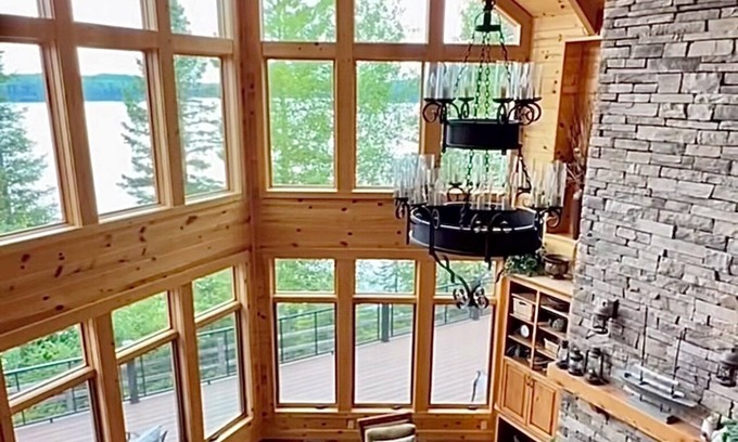 Champion Cabin | Large Lakefront Paradise on the shores of Lake Michigamme