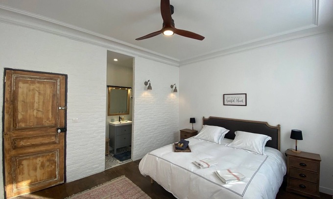 Meaux Apartment | Large luxury apartment ideal for a family - Eurodisney, CDG, Paris