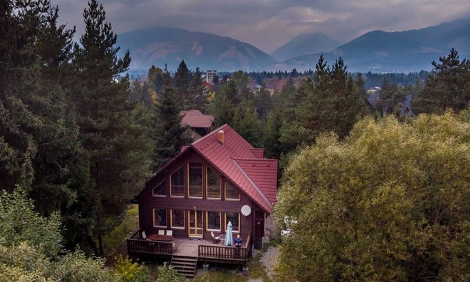 Pribylina Ski Chalet | Large, luxury mountain lodge for summer & winter active and/or relaxing holidays