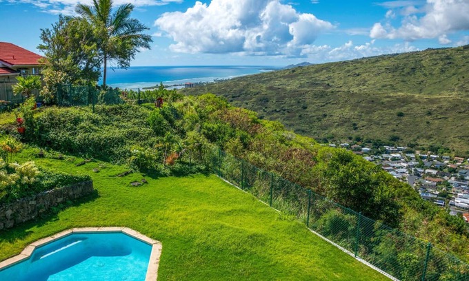 Hawaii Kai House | Large private home with pool & ocean views - Inquire about dates!