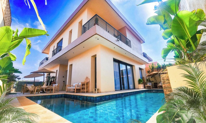 Tassoultante Villa | Large Private Pool Free Breakfast, Golf Nearby