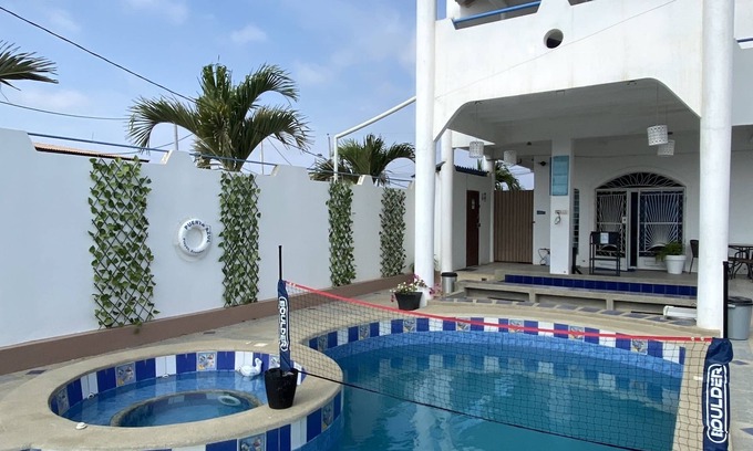 Playas House | Large private villa with a pool and jacuzzi, close to the beach