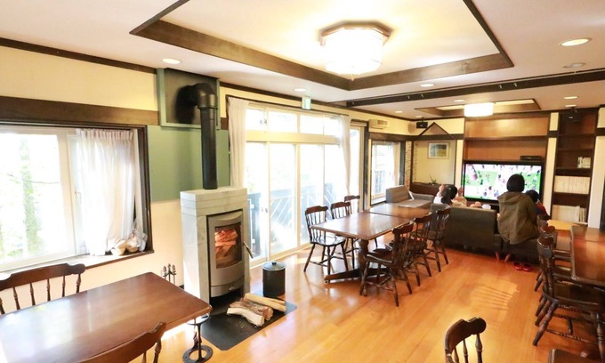 Chino House | Large rental villa with a capacity of 10 rooms and 25 people Pilatus hill at an altitude of 1750m /Chino Nagano