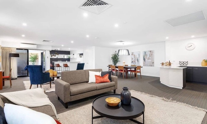East Perth Apartment | Large rooftop apartment, fully equipped, Perth CBD