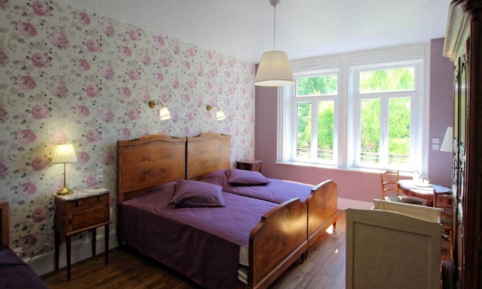 Fougerolles-Saint-Valbert Bed & Breakfast | Large room with private bathroom