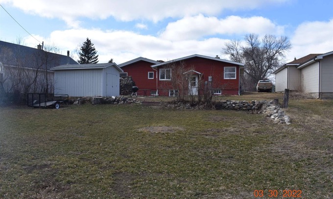 Garrison House | Large space and comfortable accommodations for big groups.