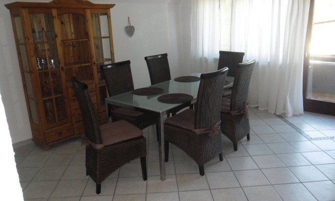 Reisach Apartment | Large vacation apartment with a view over Lake Breitenau