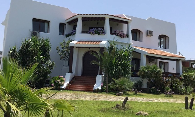 Zouada Villa | Large villa by the sea with large pool