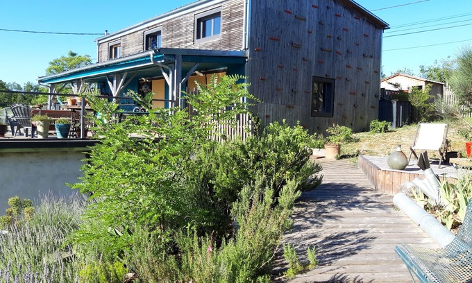 Jegun House | Large wooden house with swimming pool