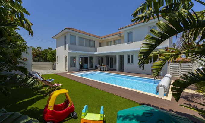 Kiti Villa | Larnaca Villa Marisol