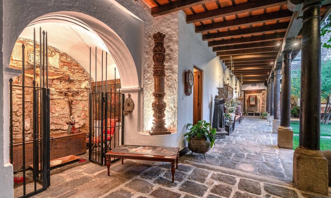 Antigua Guatemala Hotel | Las Cruces Boutique Hotel