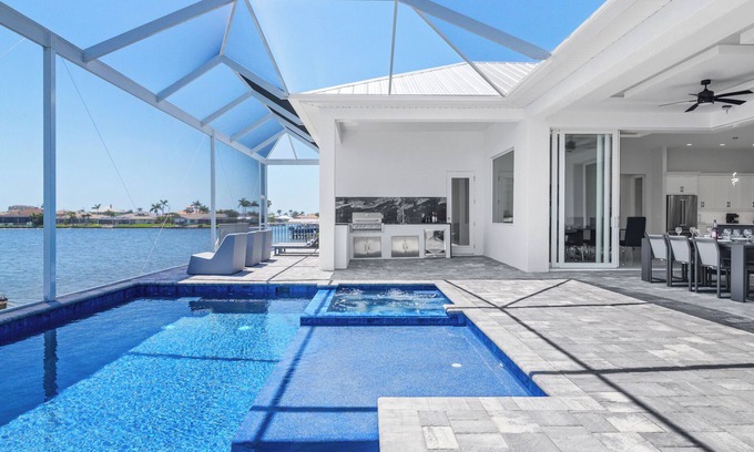 Eight Lakes Villa | LAST MINUTE DEAL - MAY and JUNE. Brand new luxury villa